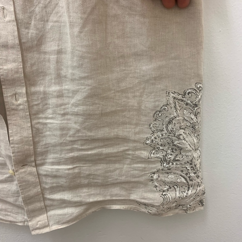 Banana republic classics, like new, no scratches. Like brand new.